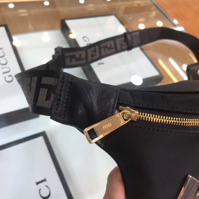2020SS新作 FENDI フェンディ ショルダーバック スーパーコピー