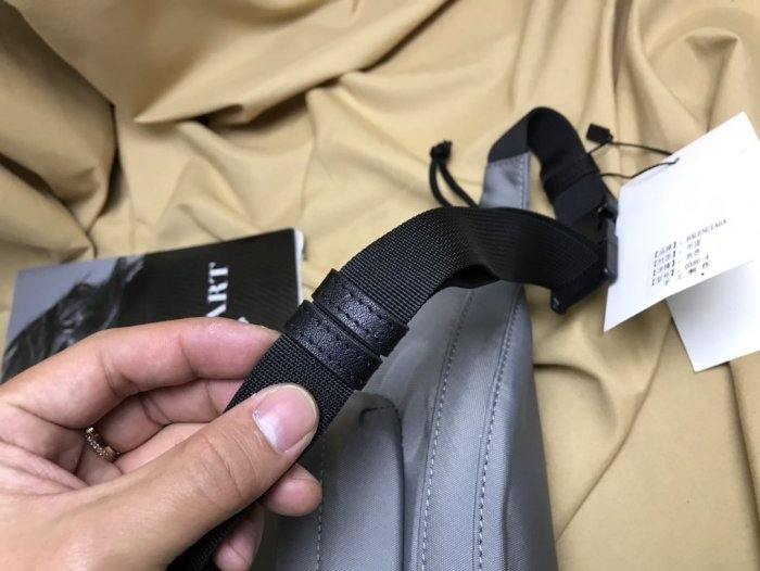 2020SS新作 Balenciaga バレンシアガ メンズ ショルダーバック スーパーコピー
