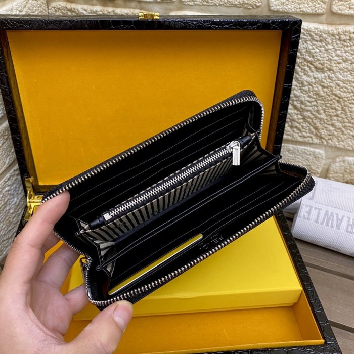 2020SSフェンディ FENDI 新作通販長財布 スーパーコピー