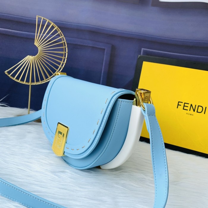 202106SS新作 FENDI フェンディ レディースショルダーバックスーパーコピー