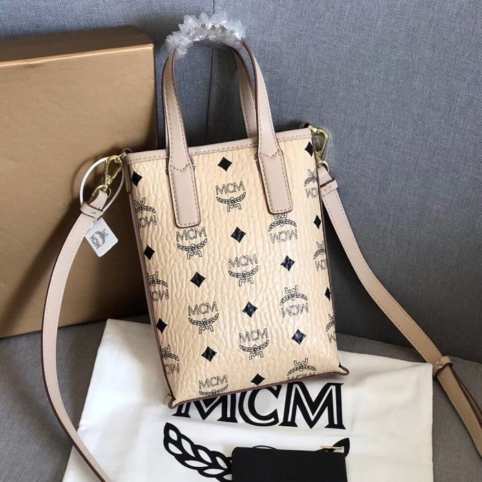 2020SS新作 MCM エムシーエム レディース ショルダーバック スーパーコピー