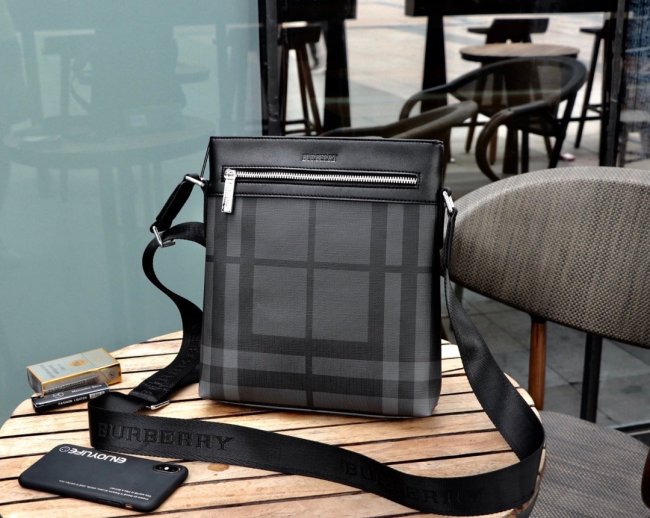 2020SS新作 Burberry バーバリー メンズ ショルダーバック スーパーコピー