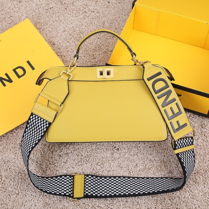 2021SS新作 FENDI フェンディ レディースショルダーバックスーパーコピー