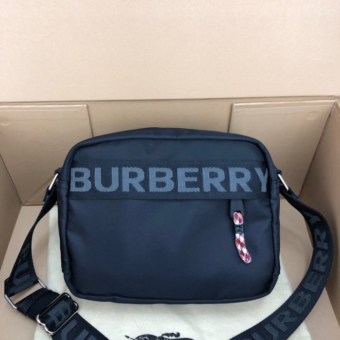 2021SS新作 Burberry バーバリー メンズ ショルダーバック スーパーコピー