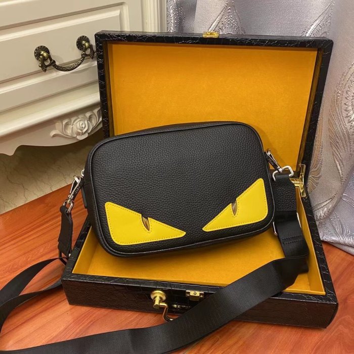 202103SS新作 FENDI フェンディ ショルダーバック スーパーコピー