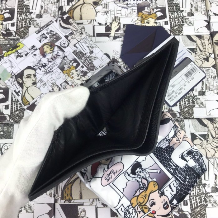 2020SSプラダ PRADA新作通販短財布スーパーコピー