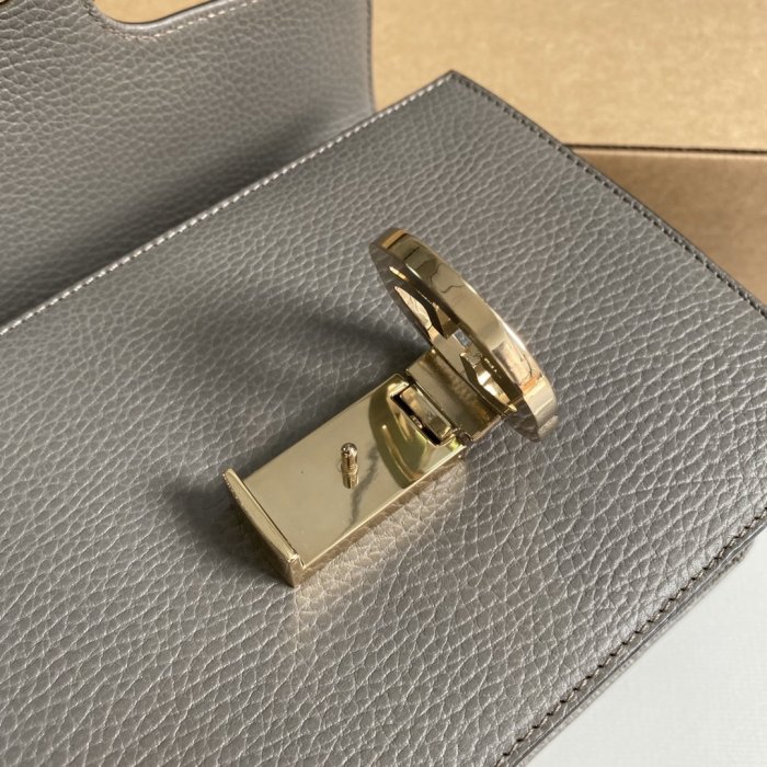 202103SS新作Gucci グッチ レディースショルダーバッグスーパーコピー