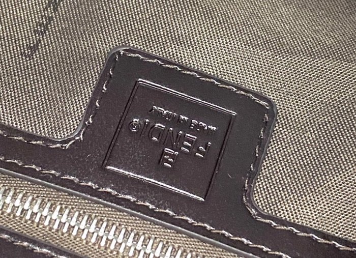 202103SS新作 FENDI フェンディ レディースショルダーバックスーパーコピー