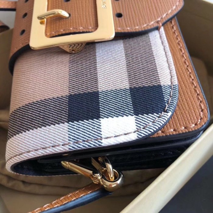 202103SS新作Burberryバーバリー レディース ショルダーバック スーパーコピー