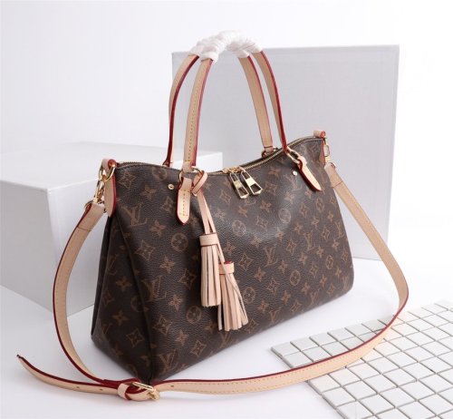2021SS新作 Louis Vuitton ルイヴィトン レディース ショルダーバック スーパーコピー