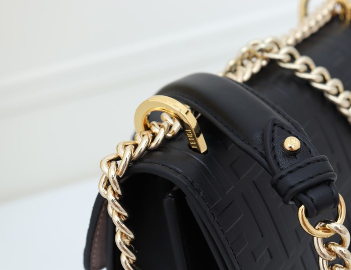 202103SS新作 FENDI フェンディ レディースショルダーバックスーパーコピー