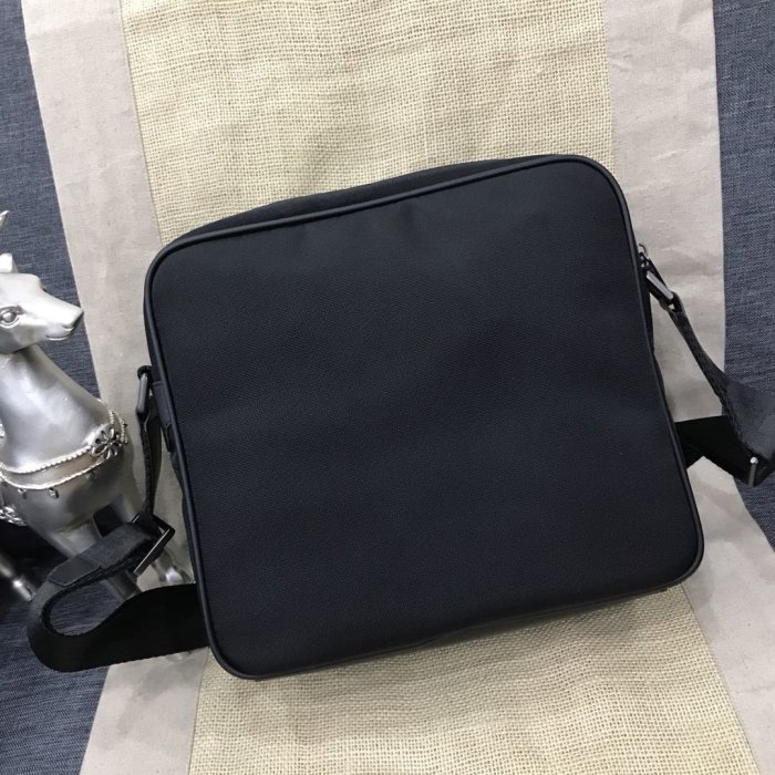 2020SS新作 Bottega Veneta ボッテガヴェネタ ショルダーバック スーパーコピー