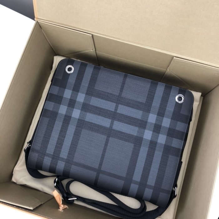 2021SS新作 Burberry バーバリー メンズ ショルダーバック スーパーコピー
