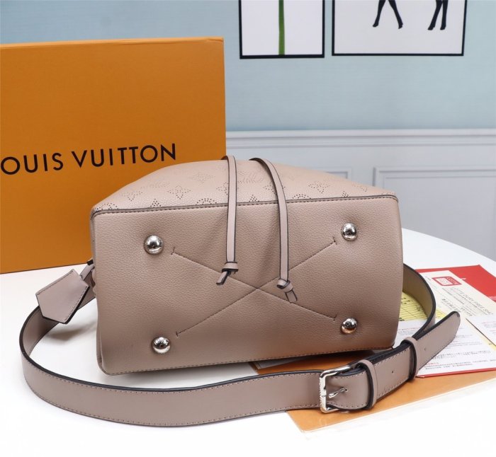 202106SS新作 Louis Vuitton ルイヴィトン レディース ショルダーバック スーパーコピー