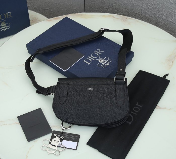 202103SS新作 Dior ディオール メンズ ショルダーバックスーパーコピー