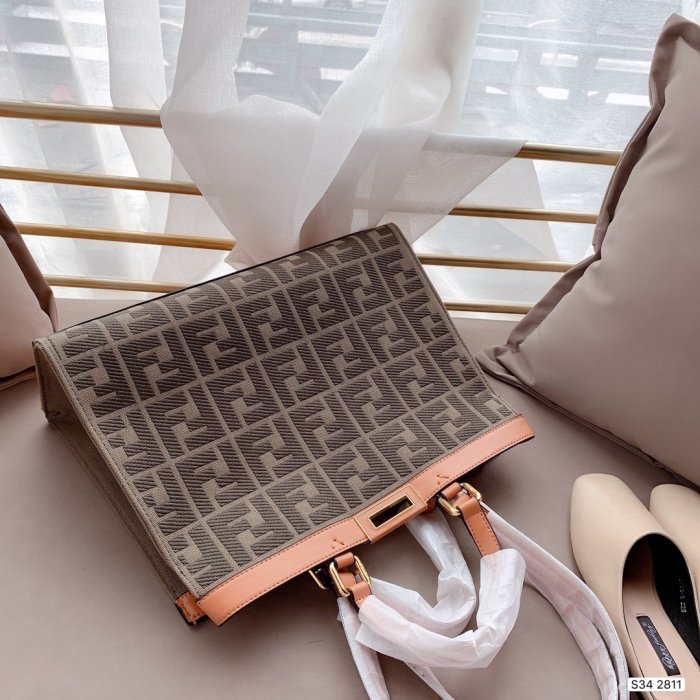 2020SS新作 FENDI フェンディ レディース ハンドバック スーパーコピー