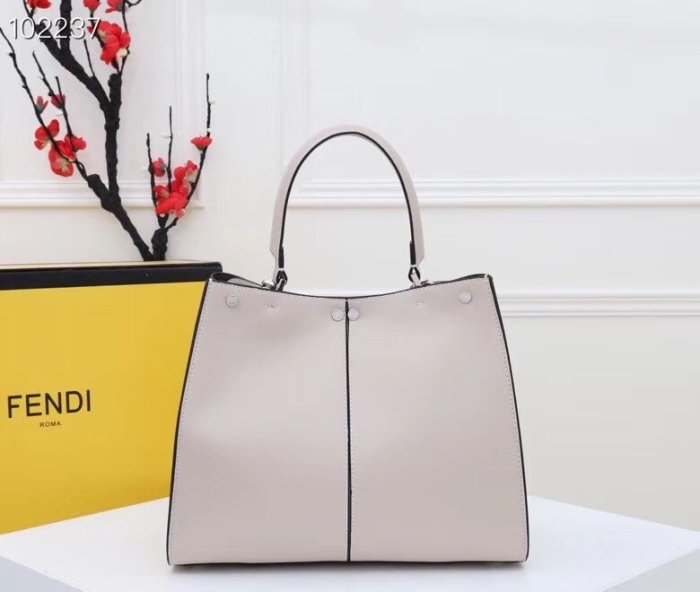2020SS新作 FENDI フェンディ レディース ハンドバック スーパーコピー