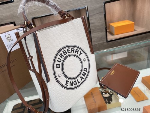 202103SS新作Burberryバーバリー レディース ショルダーバック スーパーコピー