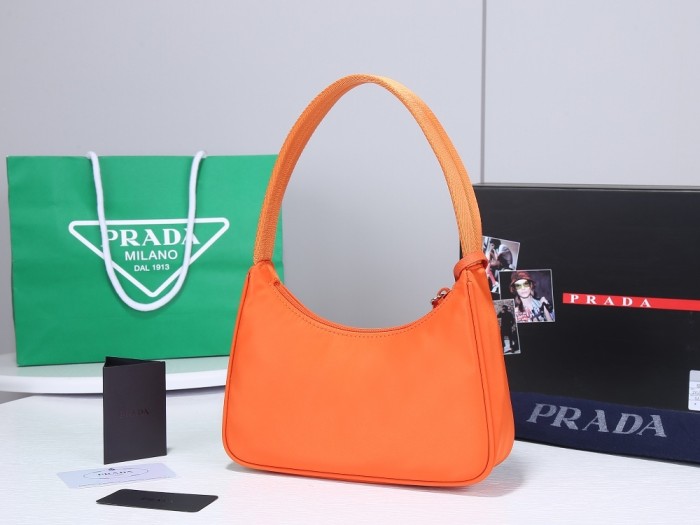 202103SS新作 Prada プラダ レディース ショルダーバックスーパーコピー