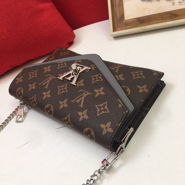 2021SS新作 Prada プラダ レディース ショルダーバックスーパーコピー