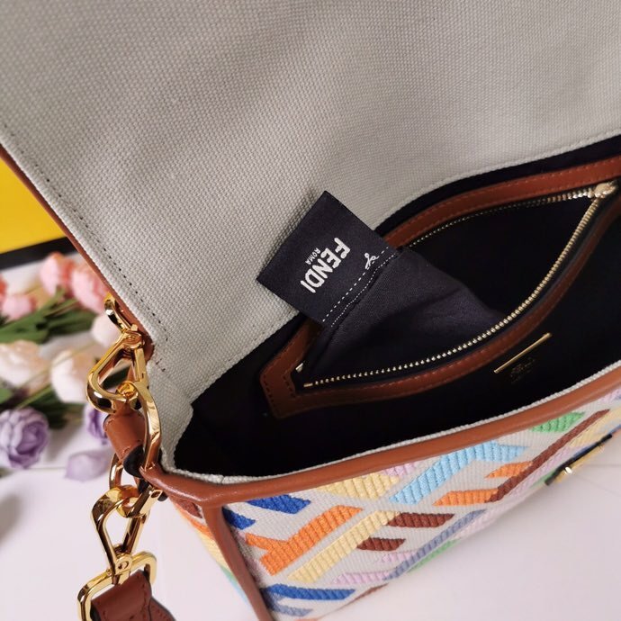 2020SS新作 FENDI フェンディ レディース ショルダーバック スーパーコピー