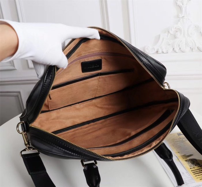 2021SS新作 Burberry バーバリー メンズ ハンドバックスーパーコピー