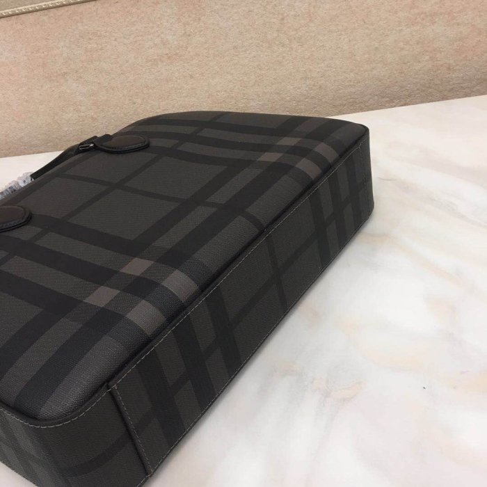2020SS新作 Burberry バーバリー メンズ ハンドバックスーパーコピー