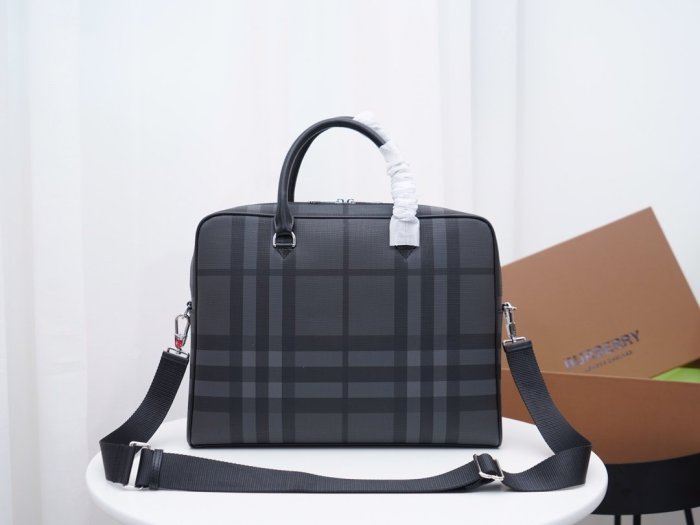 2021SS新作 Burberry バーバリー メンズ ハンドバックスーパーコピー