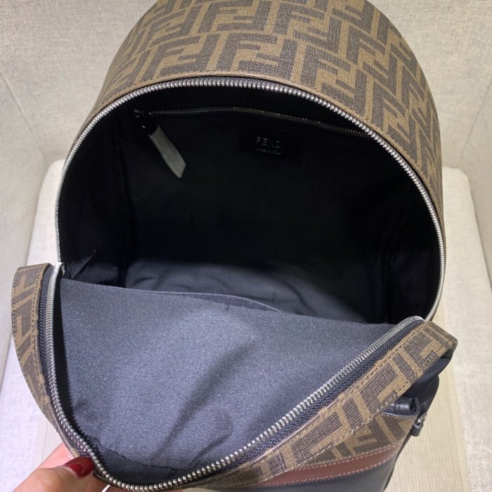 2020SS新作 FENDI フェンディ リュックバック スーパーコピー