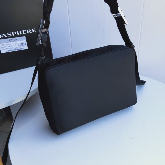 202103SS新作 メンズ Prada プラダ ショルダーバックスーパーコピー