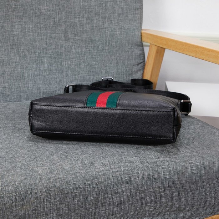 202103SS新作 Gucci グッチ メンズ ショルダーバックスーパーコピー