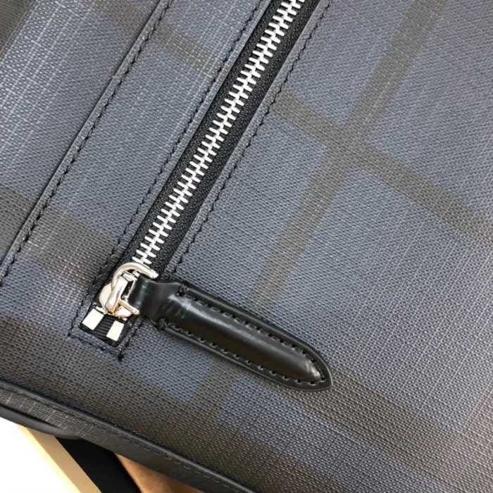 2021SS新作 Burberry バーバリー メンズ ショルダーバック スーパーコピー