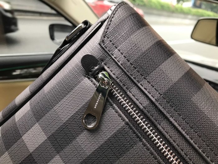 2020SS新作 Burberry バーバリー メンズ ショルダーバック スーパーコピー