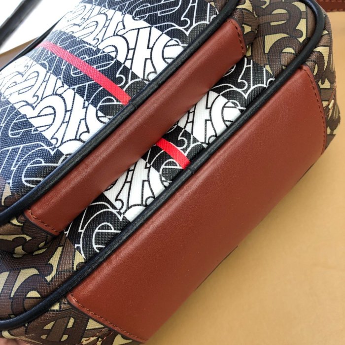 2021SS新作 Burberry バーバリー メンズ ショルダーバック スーパーコピー