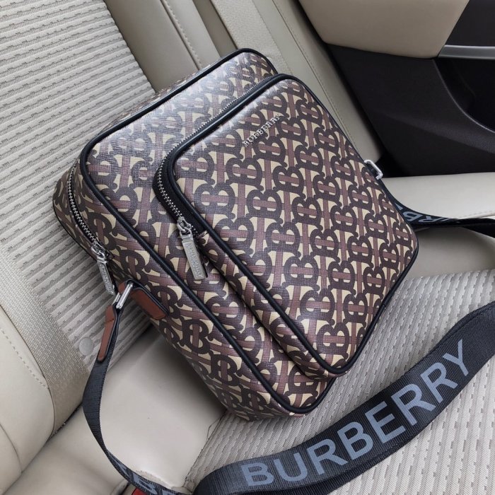 2020SS新作 Burberry バーバリー メンズ ショルダーバック スーパーコピー