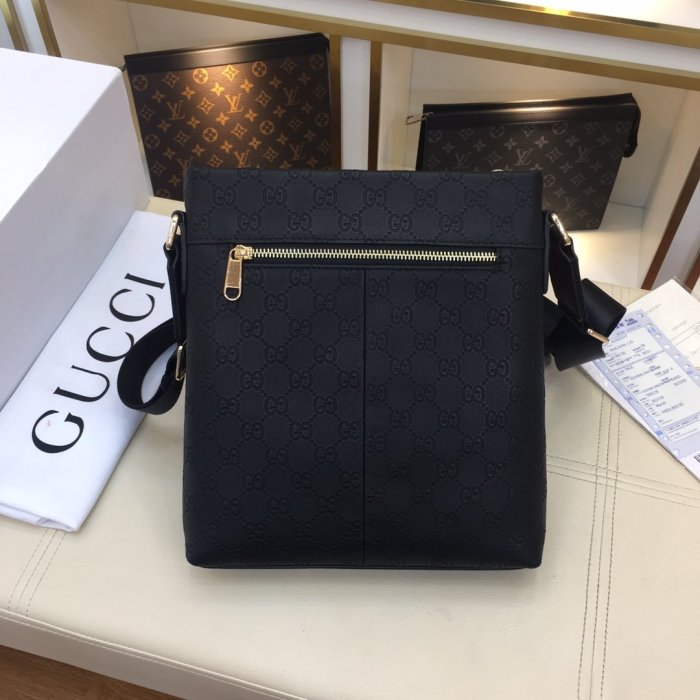 2021SS新作 Gucci グッチ メンズ ショルダーバックスーパーコピー