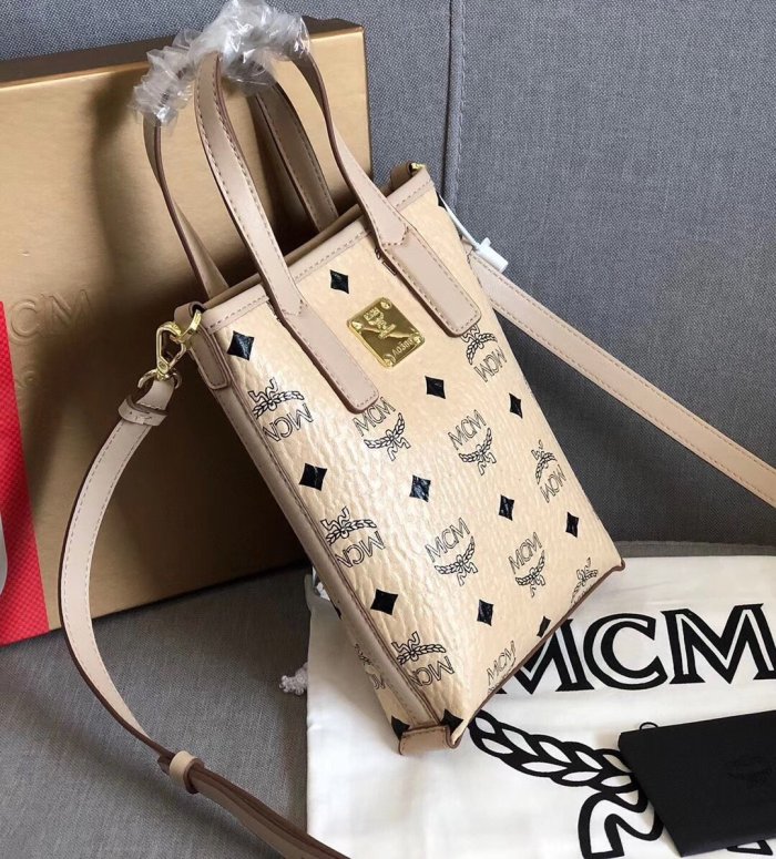 2020SS新作 MCM エムシーエム レディース ショルダーバック スーパーコピー