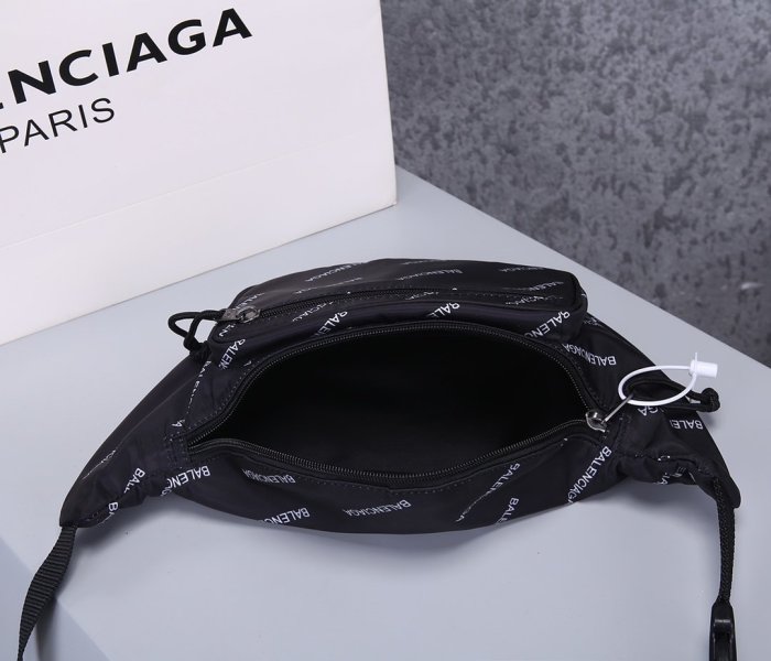 2020SS新作 Balenciaga バレンシアガ メンズ ショルダーバック スーパーコピー