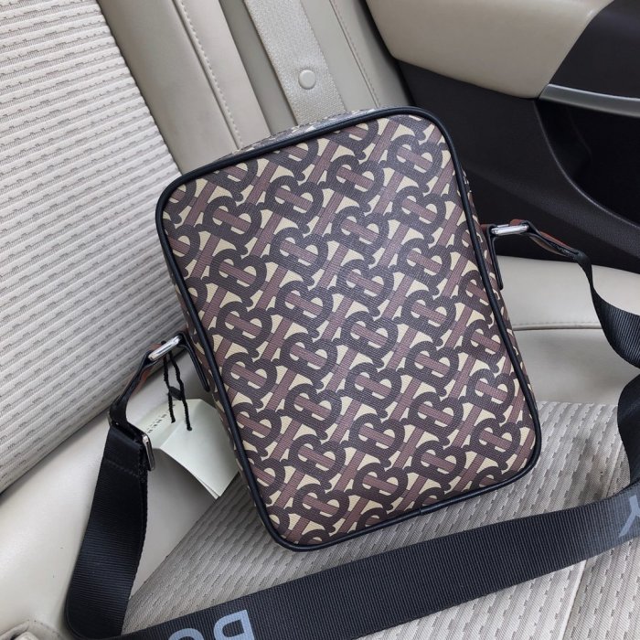 2020SS新作 Burberry バーバリー メンズ ショルダーバック スーパーコピー