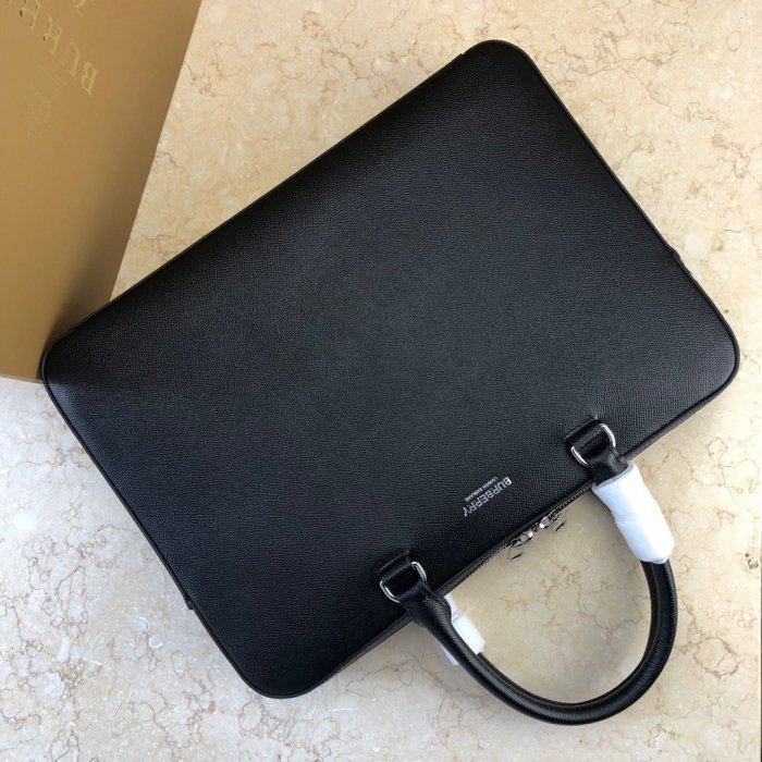 2020SS新作 Burberry バーバリー メンズ ハンドバックスーパーコピー