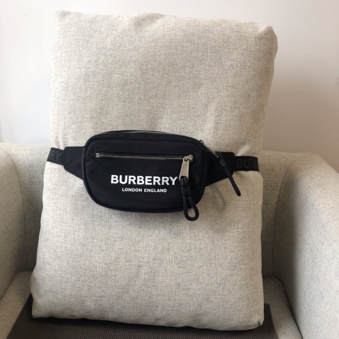 2021SS新作 Burberry バーバリー メンズ ショルダーバック スーパーコピー