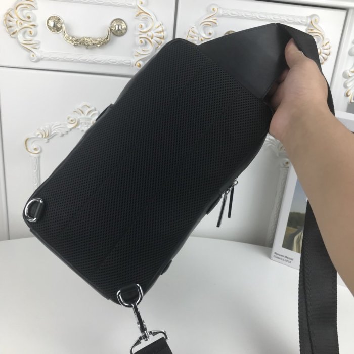202103SS新作 FENDI フェンディ ショルダーバック スーパーコピー