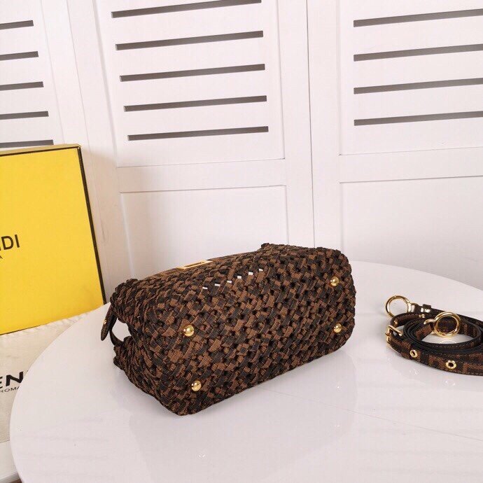 2020SS新作 FENDI フェンディ レディース ショルダーバック スーパーコピー