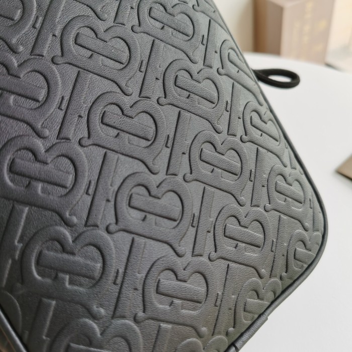2020SS新作 Burberry バーバリー メンズ ショルダーバック スーパーコピー