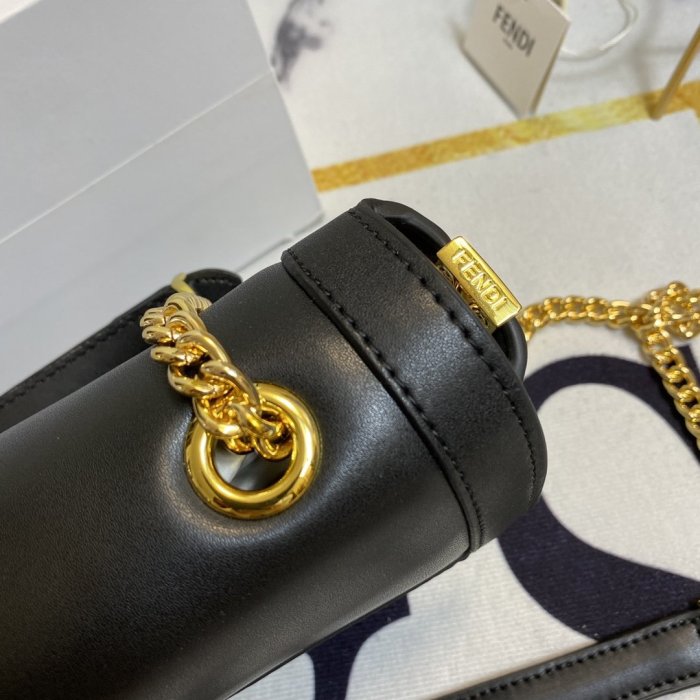 2020SS新作 FENDI フェンディ レディース ショルダーバック スーパーコピー