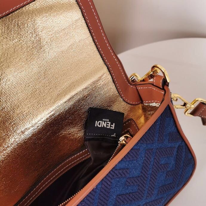 2020SS新作 FENDI フェンディ レディース ショルダーバック スーパーコピー
