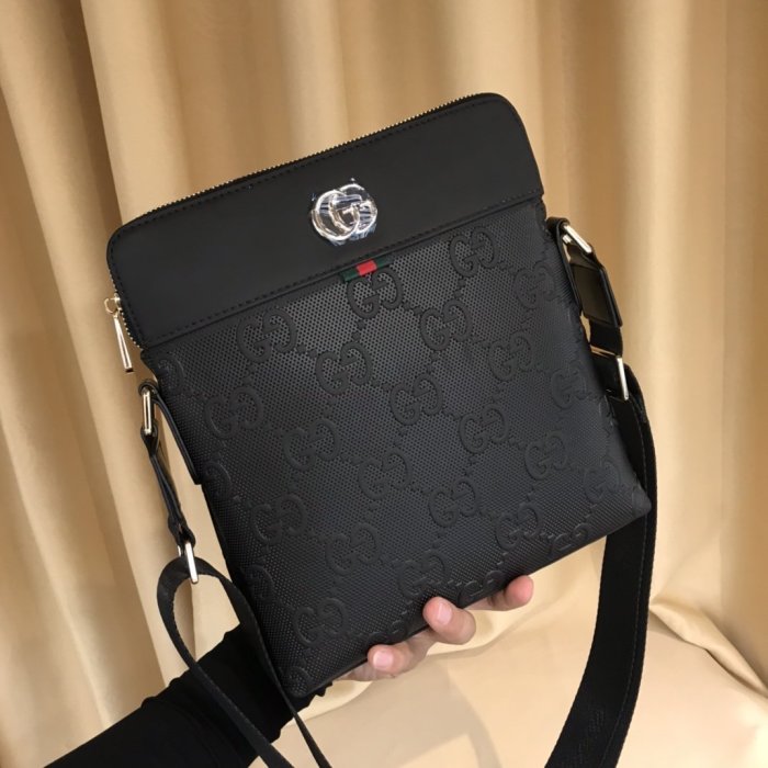2020SS新作 Gucci グッチ メンズ ショルダーバックスーパーコピー
