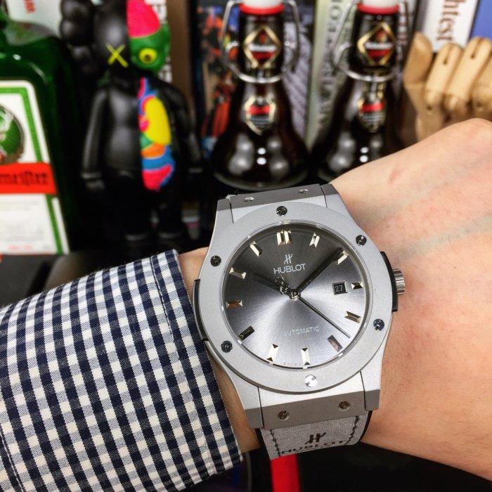 2020SS新作HUBLOT ウブロメンズ時計 スーパーコピー 4色