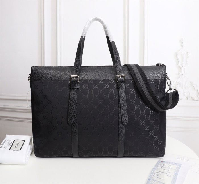 202103SS新作 Gucci グッチ メンズ ハンドバックスーパーコピー