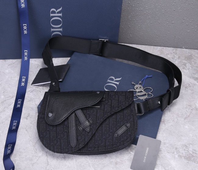 2020SS新作 Dior ディオール メンズ ショルダーバック スーパーコピー
